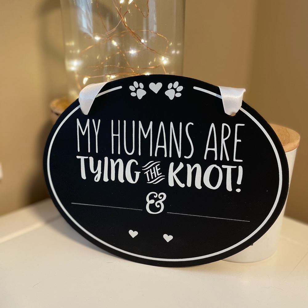 NWOT Pets Wedding Announcement Chalkboard